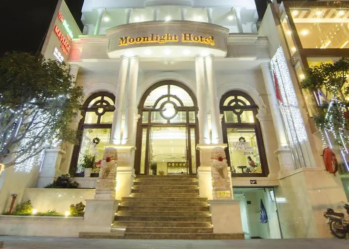 Moonlight Hotel Suites & Spa - Romantic River View & City View, High Floor, Near Dragon Bridge