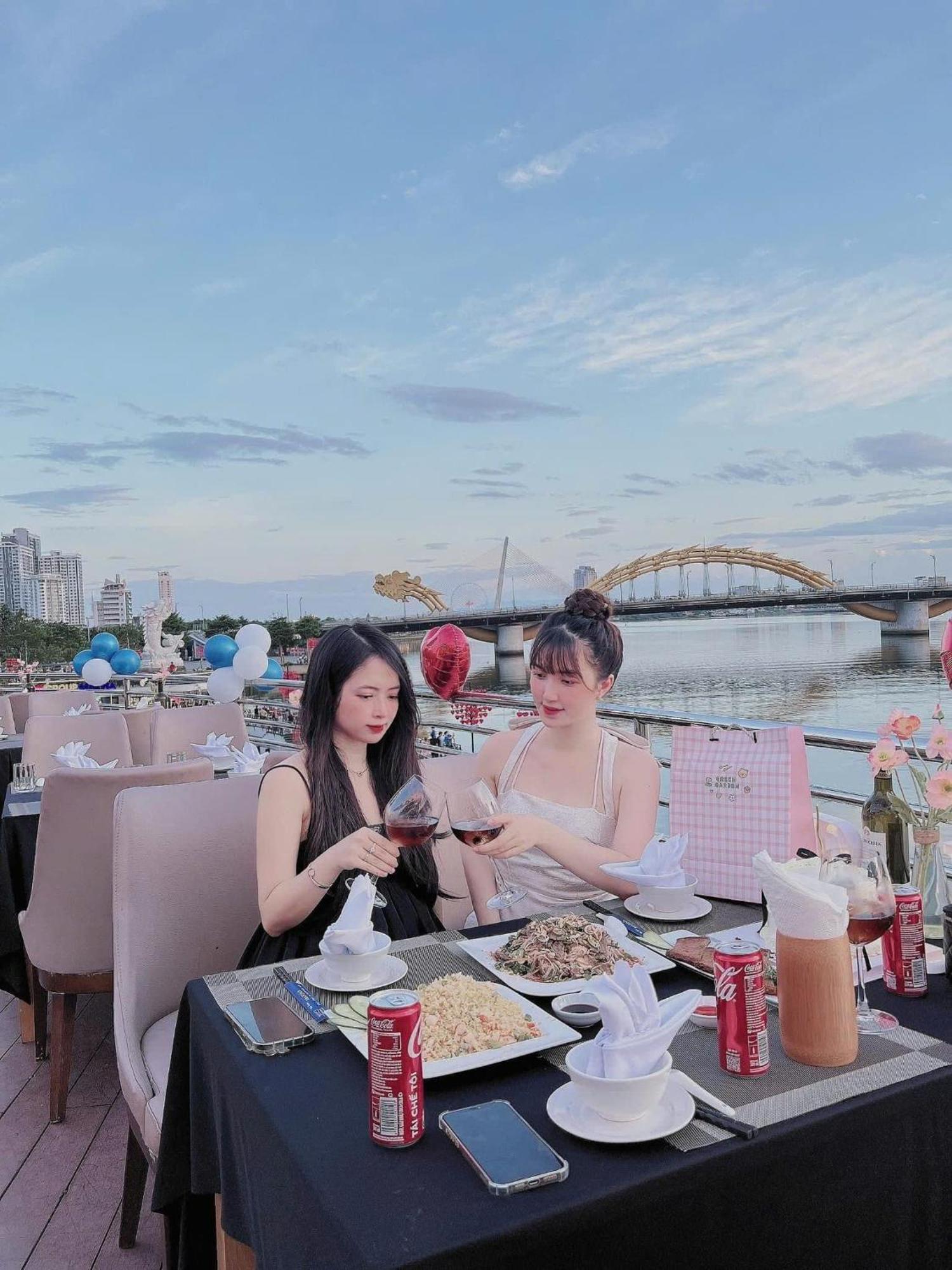 Moonlight & - Romantic River View & View, High Floor, Near Dragon Bridge Da Nang
