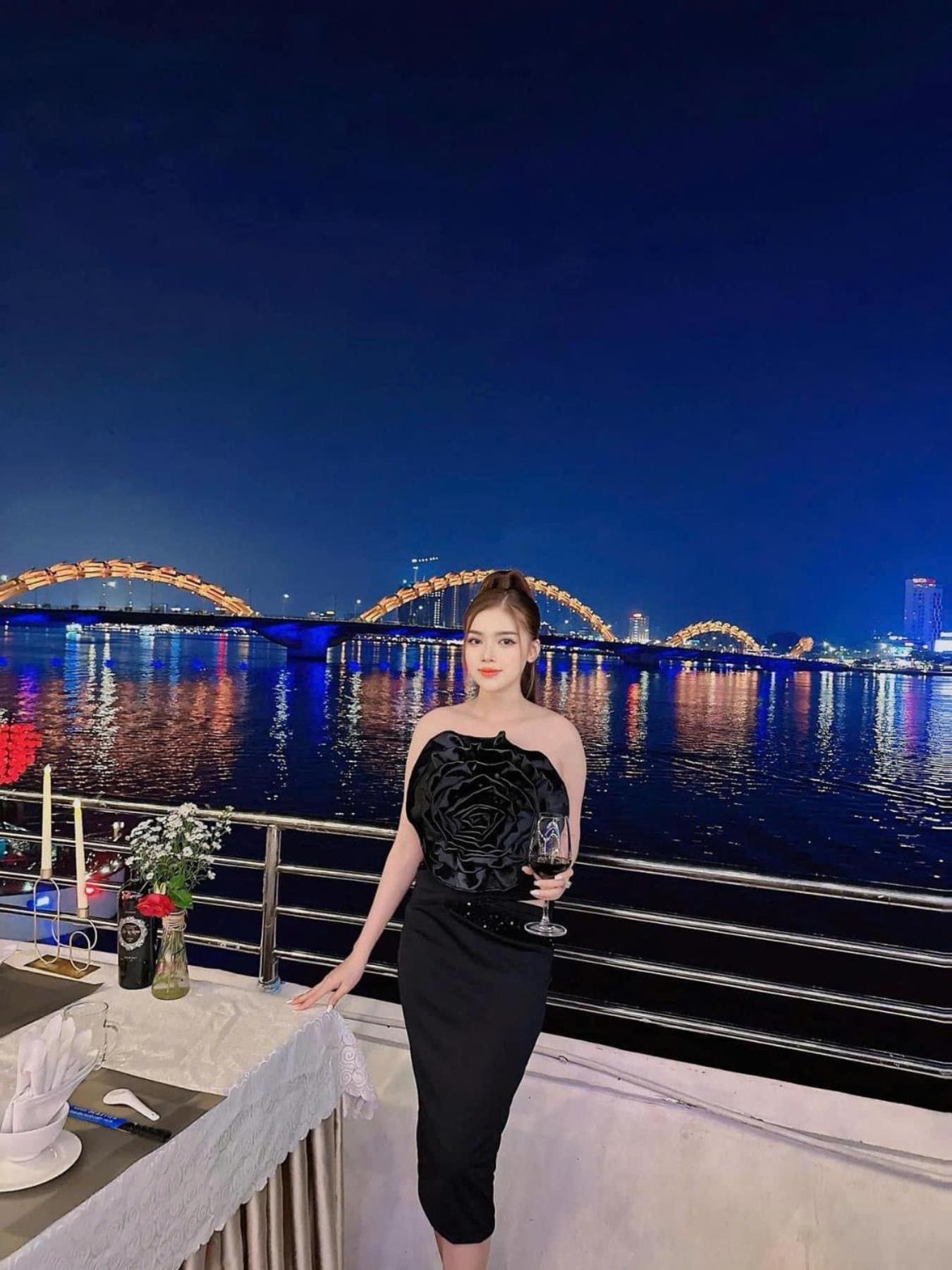 Hotel Moonlight & - Romantic River View & View, High Floor, Near Dragon Bridge 4*