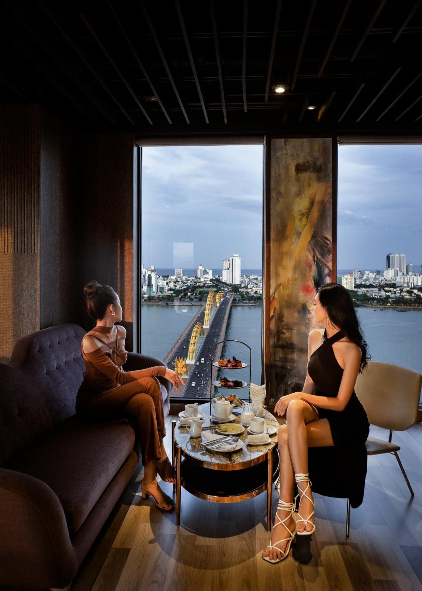 Moonlight & - Romantic River View & View, High Floor, Near Dragon Bridge Hotel 4*