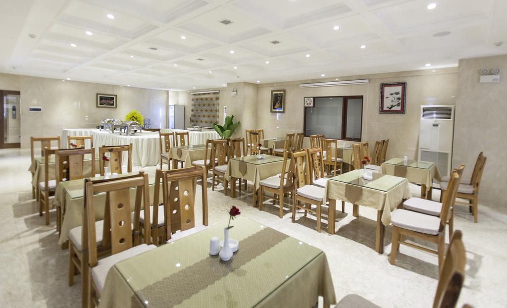 Hotel Moonlight & - Romantic River View & View, High Floor, Near Dragon Bridge 4*