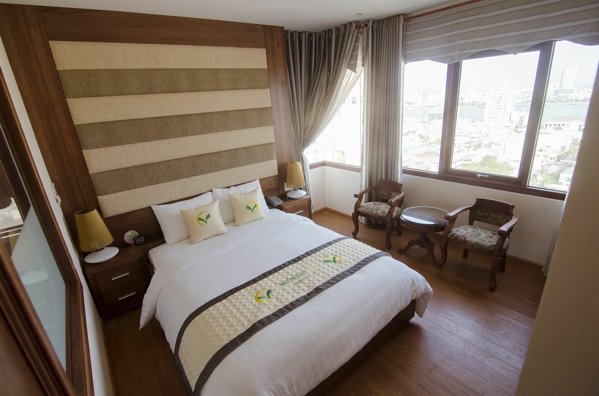 Hotel Moonlight & - Romantic River View & View, High Floor, Near Dragon Bridge Da Nang